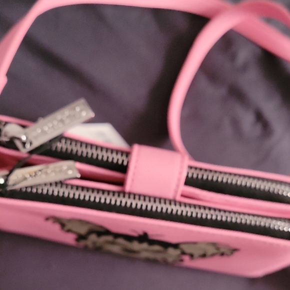 NWT Marc Tetro Pink Crossbody/ Wristlet Wallet Bag - Picture 7 of 16